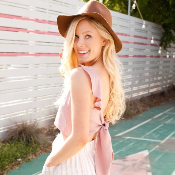 Meet your Posher, Olivia - Picture 1 of 1